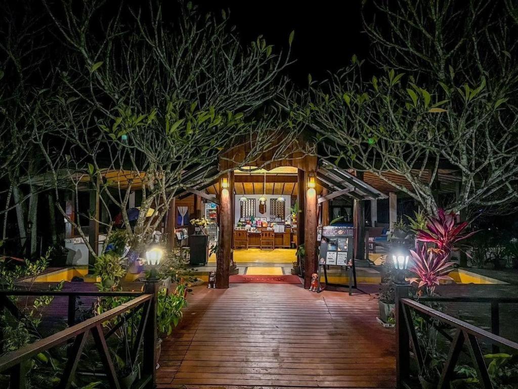 Pai Hotsprings Spa Resort Eksteriør bilde