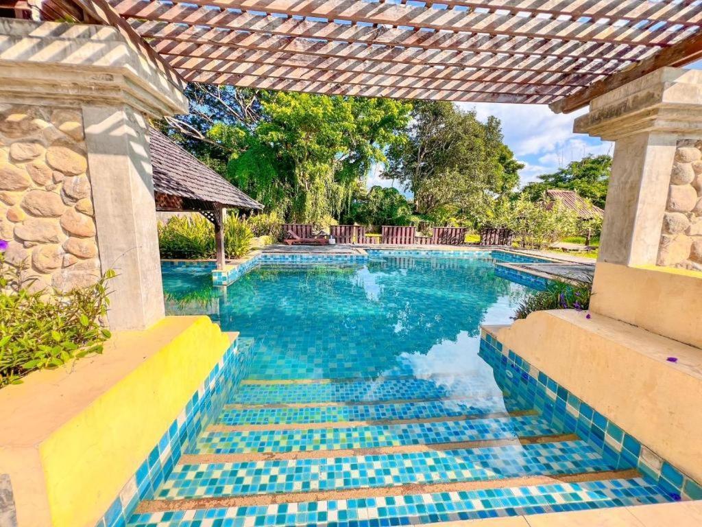 Pai Hotsprings Spa Resort Eksteriør bilde